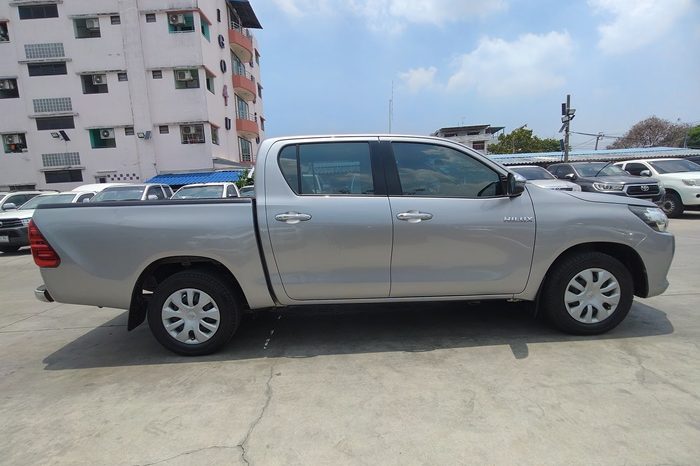 REVO 2WD 2019 2.4J AT DOUBLE CAB SILVER  4038 full