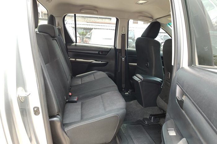REVO 2WD 2019 2.4J AT DOUBLE CAB SILVER  4038 full