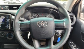 REVO 2WD 2019 2.4J AT DOUBLE CAB SILVER  4038 full