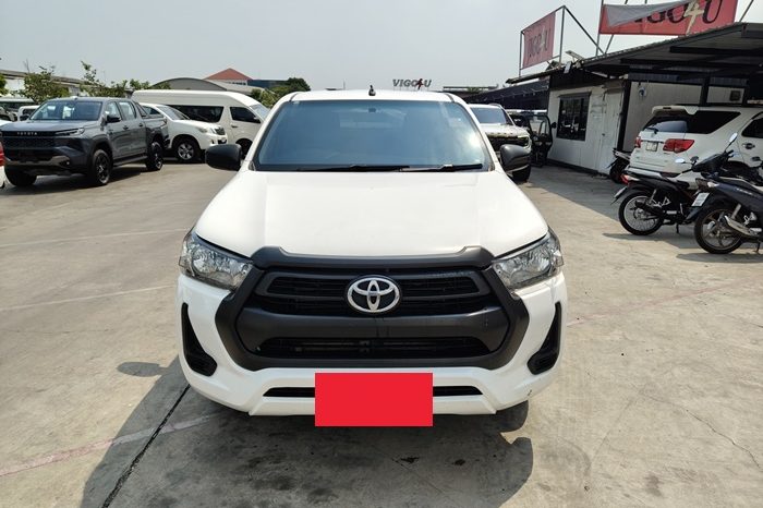 REVO 2WD 2020 2.4 MID AT DOUBLE CAB WHITE  1721 full