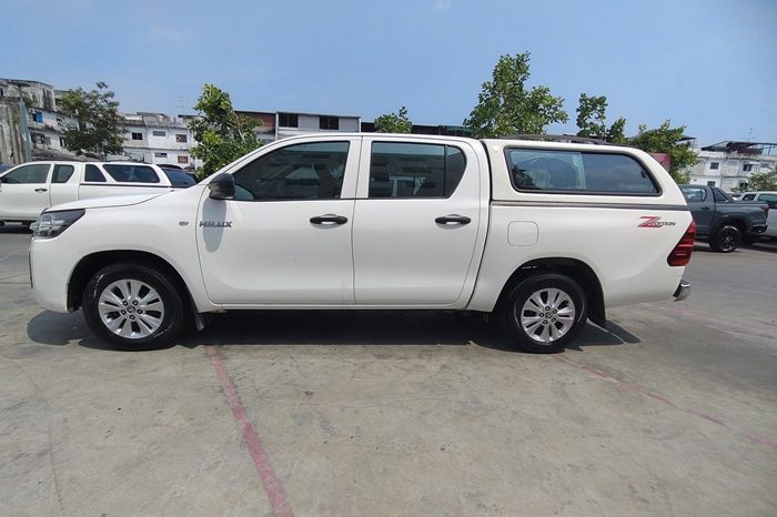 REVO 2WD 2020 2.4 MID AT DOUBLE CAB WHITE  1721 full