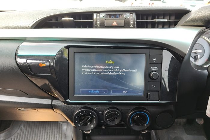 REVO 2WD 2020 2.4 MID AT DOUBLE CAB WHITE  1721 full