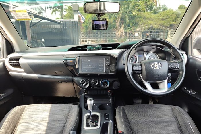 REVO 2WD 2020 2.4 MID AT SMART CAB WHITE  3503 full