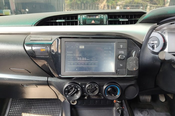 REVO 2WD 2020 2.4 MID AT SMART CAB WHITE  3503 full