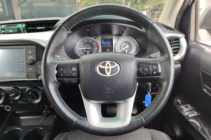 REVO 2WD 2020 2.4 MID AT SMART CAB WHITE  3503 full