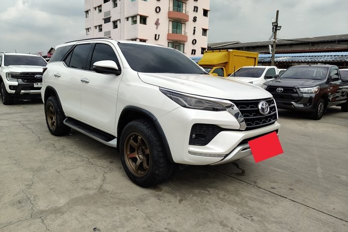 TOYOTA 4WD 2021 2.4V AT FORTUNER WHITE  7403 full