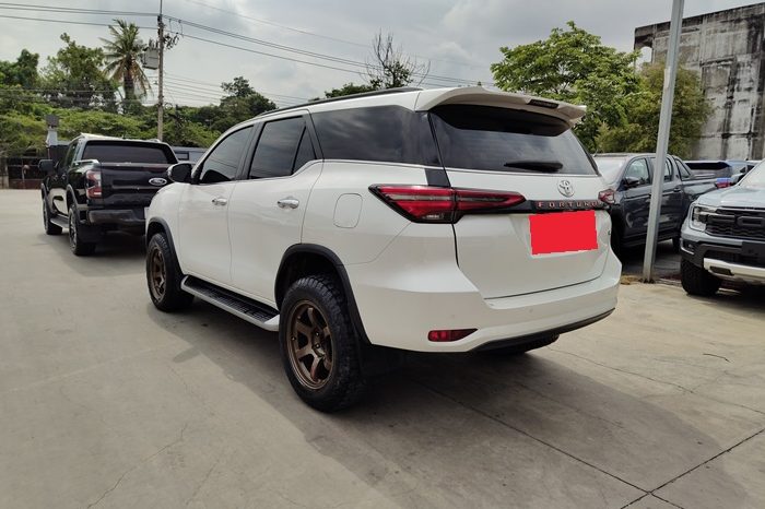 TOYOTA 4WD 2021 2.4V AT FORTUNER WHITE  7403 full