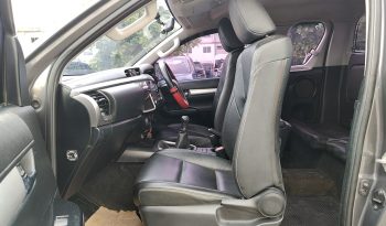 REVO 4WD 2022 2.4 MID MT SMART CAB DARK GREY  3055 full