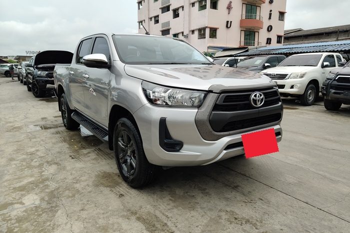 REVO PRE 2021 2.4 ENTRY AT DOUBLE CAB SILVER  2152 full