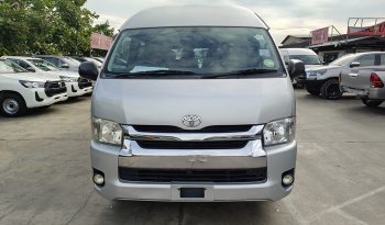 TOYOTA 2WD 2019 3.0 MT COMMUTER SILVER  3128 full