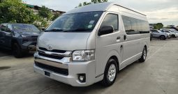 TOYOTA 2WD 2019 3.0 MT COMMUTER SILVER  3128