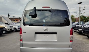 TOYOTA 2WD 2019 3.0 MT COMMUTER SILVER  3128 full