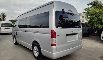 TOYOTA 2WD 2019 3.0 MT COMMUTER SILVER  3128 full