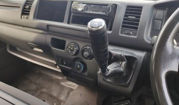 TOYOTA 2WD 2019 3.0 MT COMMUTER SILVER  3128 full