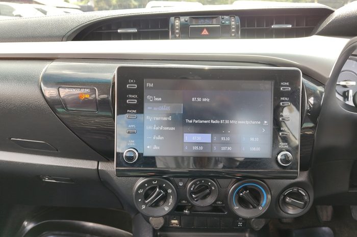 REVO 4WD 2020 2.4 MID MT SMART CAB SILVER  2607 full