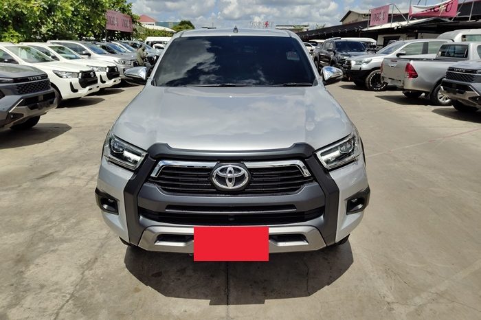 REVO PRE 2024 2.4 MID AT DOUBLE CAB SILVER  5430 full