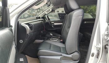 REVO PRE 2024 2.4 MID AT DOUBLE CAB SILVER  5430 full