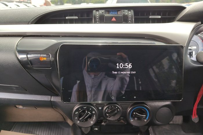 REVO PRE 2024 2.4 MID AT DOUBLE CAB SILVER  5430 full