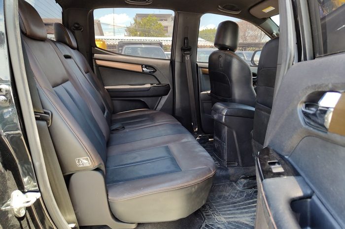 ISUZU 4WD 2019 3.0 AT DOUBLE CAB BLACK  7557 full