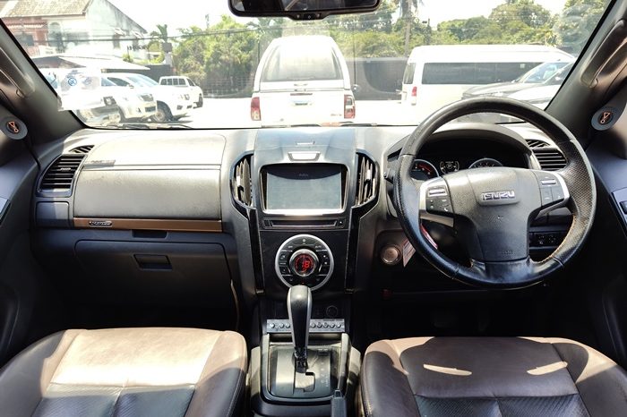 ISUZU 4WD 2019 3.0 AT DOUBLE CAB BLACK  7557 full