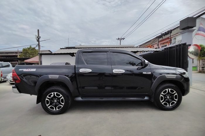 REVO PRE 2022 2.4 MID AT DOUBLE CAB BLACK  3402 full