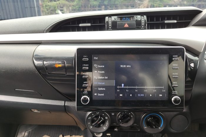 REVO PRE 2022 2.4 MID AT DOUBLE CAB BLACK  3402 full