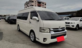 TOYOTA 2WD 2017 3.0 MT COMMUTER WHITE  2052 full