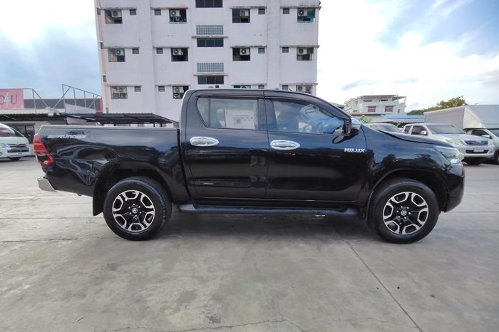 REVO PRE 2021 2.4 MID AT DOUBLE CAB BLACK  3651 full
