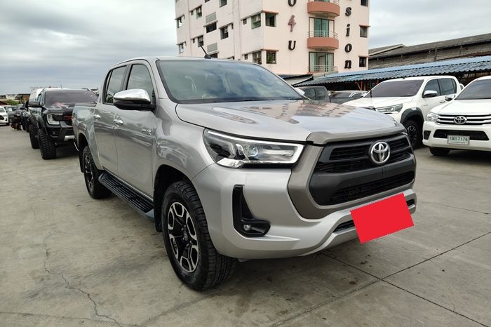 REVO 4WD 2020 2.4 MID MT DOUBLE CAB SILVER  5400 full