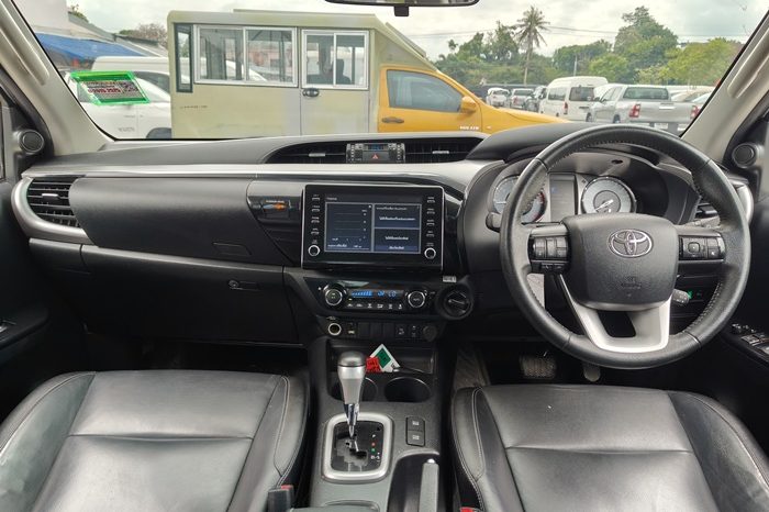 REVO 4WD 2021 2.8 HIGHT AT DOUBLE CAB SILVER  3112 full