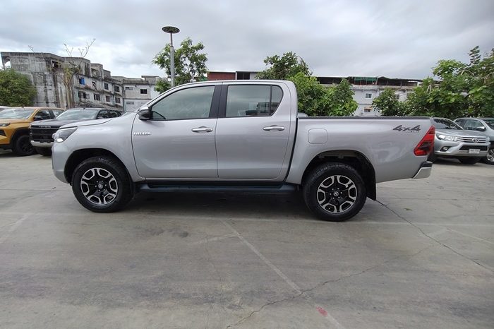 REVO 4WD 2021 2.4 MID MT DOUBLE CAB SILVER  3966 full
