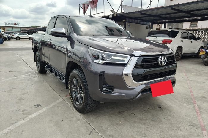 REVO 4WD 2022 2.4 MID MT SMART CAB DARK GREY  9433 full