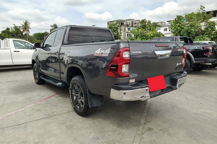 REVO 4WD 2022 2.4 MID MT SMART CAB DARK GREY  9433 full