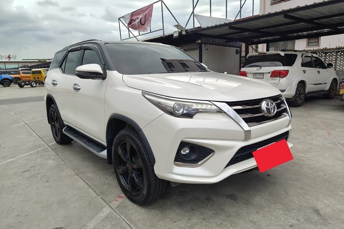 TOYOTA 4WD 2018 2.8V AT FORTUNER WHITE  5729 full