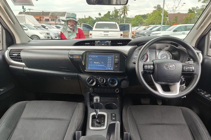REVO PRE 2020 2.4 ENTRY AT DOUBLE CAB SILVER  3207 full