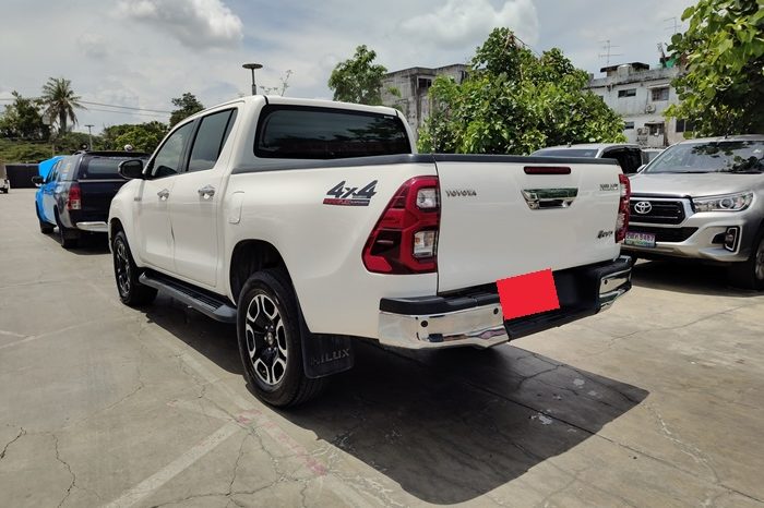 REVO 4WD 2022 2.4 MID MT DOUBLE CAB WHITE  4438 full