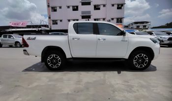 REVO 4WD 2022 2.4 MID MT DOUBLE CAB WHITE  4438 full