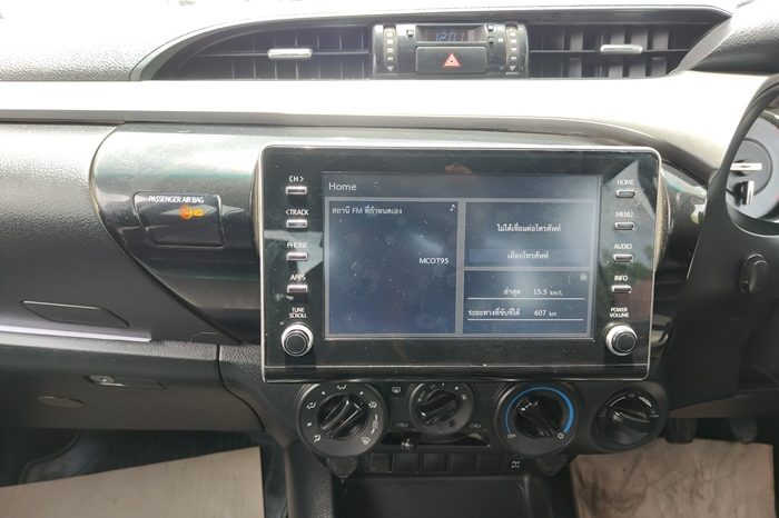 REVO 4WD 2022 2.4 MID MT DOUBLE CAB WHITE  4438 full