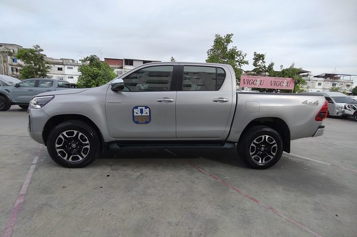 REVO 4WD 2020 2.4 MID MT DOUBLE CAB SILVER  5974 full
