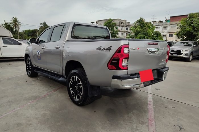 REVO 4WD 2020 2.4 MID MT DOUBLE CAB SILVER  5974 full