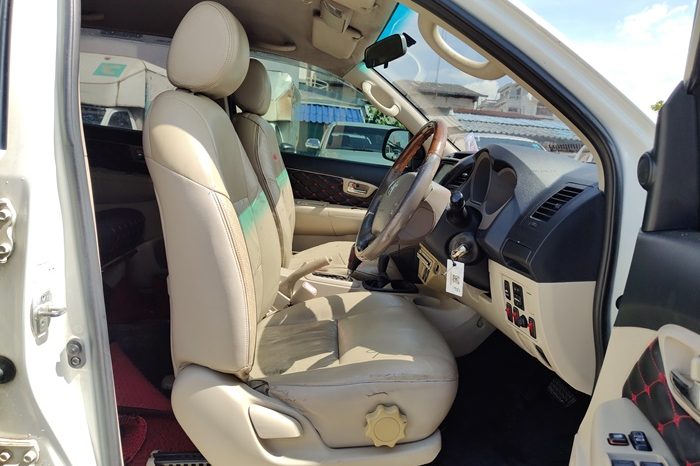TOYOTA 4WD 2008 3.0V AT FORTUNER WHITE  846 full