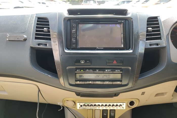 TOYOTA 4WD 2008 3.0V AT FORTUNER WHITE  846 full