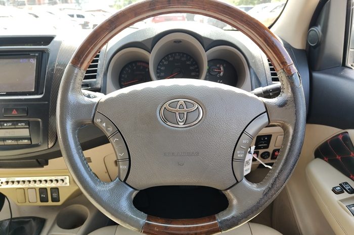 TOYOTA 4WD 2008 3.0V AT FORTUNER WHITE  846 full