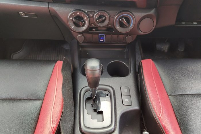 REVO 2WD 2019 2.4J AT DOUBLE CAB BLACK  5863 full