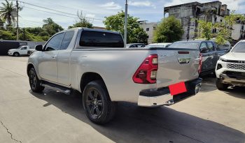 REVO 4WD 2021 2.4 MID MT SMART CAB SILVER  4250 full
