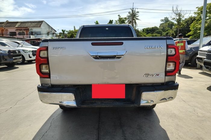 REVO 4WD 2021 2.4 MID MT SMART CAB SILVER  4250 full
