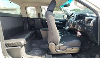 REVO 4WD 2021 2.4 MID MT SMART CAB SILVER  4250 full