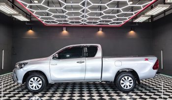 REVO 2WD 2018 2.4J MT SMART CAB SILVER  1144 full