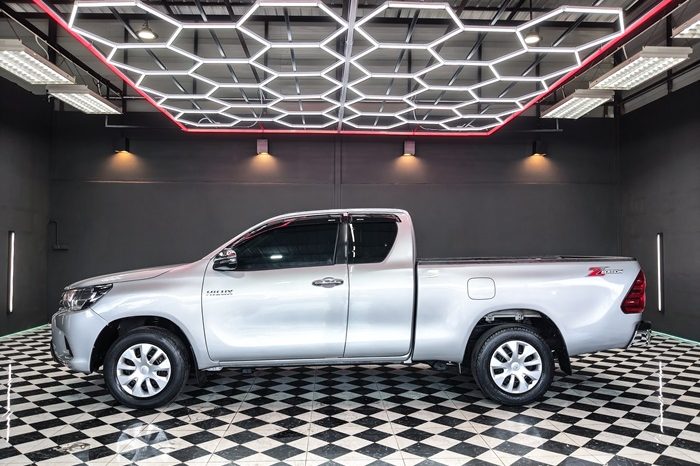 REVO 2WD 2018 2.4J MT SMART CAB SILVER  1144 full