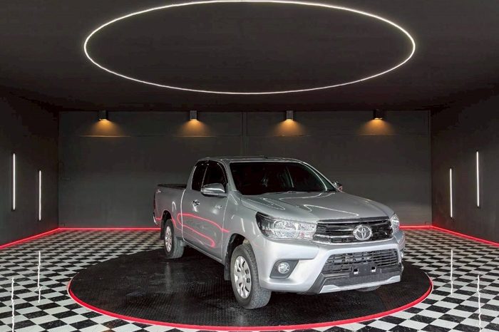 REVO 2WD 2018 2.4J MT SMART CAB SILVER  1144 full